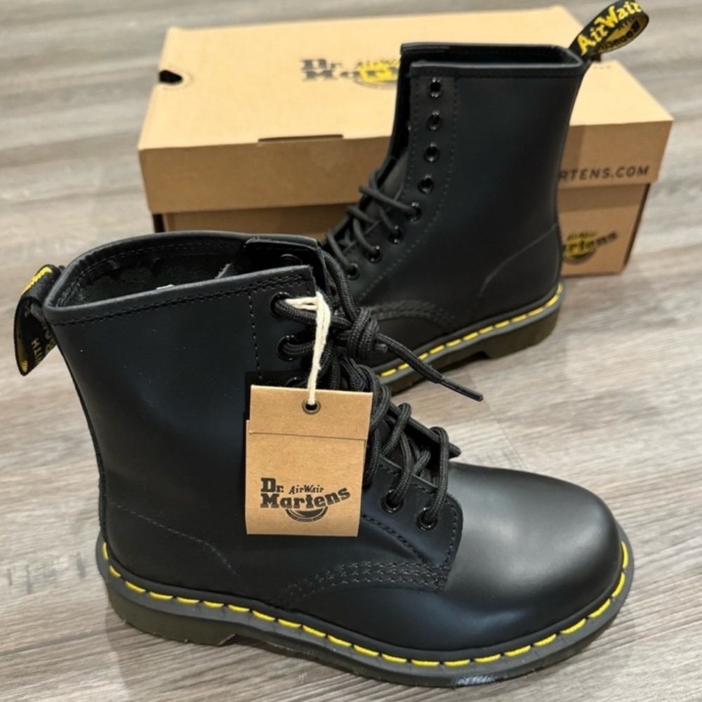 Dr Martens 1460 Black Smooth Leather Lace Up Combat Boots